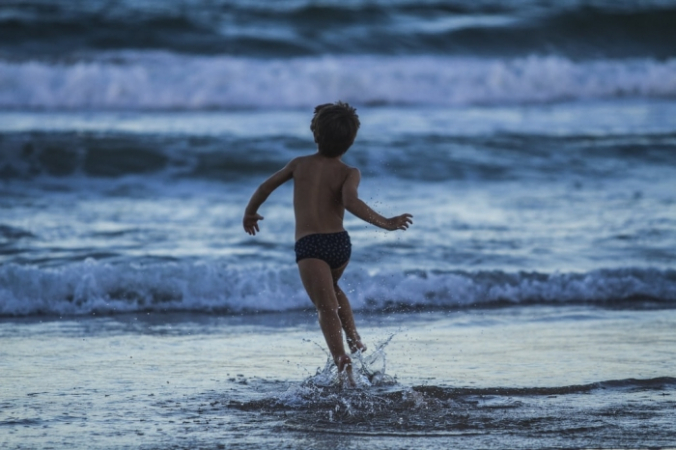 10-летний мальчуган выжил в открытом море благодаря совету из фильма! Mateus Araujo/unsplash.com/СС0