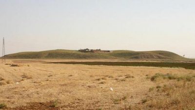 Вид на Телль Мозан, древний Уркеш, с севера. Zoeperkoe/ru.wikipedia.org/CC BY-SA 3.0