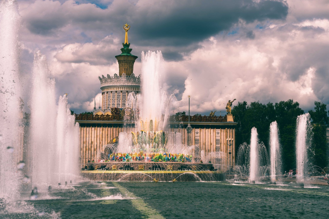Москва вднх. Изображение Vlad Vasnetsov с сайта Pixabay