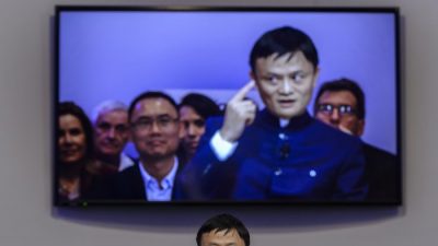Председатель Alibaba Джек Ма в Давосе, Швейцария, 23 января (Fabrice Coffrini / AFP / Getty Images)