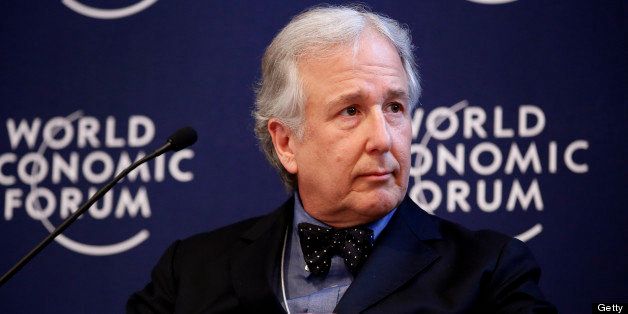 Мэтью Винклер, главный редактор Bloomberg News, во время заседания форума в день открытия Всемирного экономического форума (ВЭФ) в Давосе, Швейцария. 23 января 2013 года