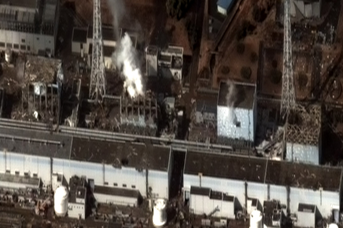 Digital Globe - Earthquake and Tsunami damage-Dai Ichi Power Plant, Japan, CC BY-SA 3.0, https://commons.wikimedia.org