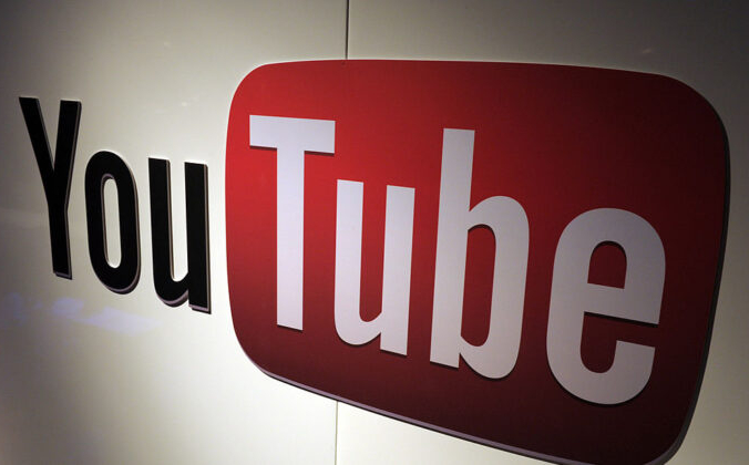 Логотип YouTube на выставке LeWeb Paris 2012 в Сен-Дени недалеко от Парижа 4 декабря 2012 года. Eric Piermont/AFP via Getty Images