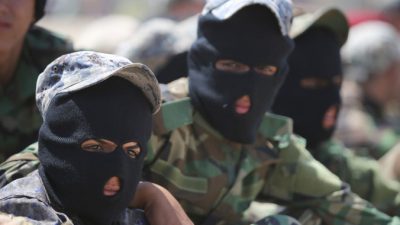 Шиитские добровольцы вступили в иракскую армию для борьбы против боевиков исламского государства* ИГИЛ* 9 июля 2014 года в Багдаде. Фото: AHMAD AL-RUBAYE/AFP/Getty Images