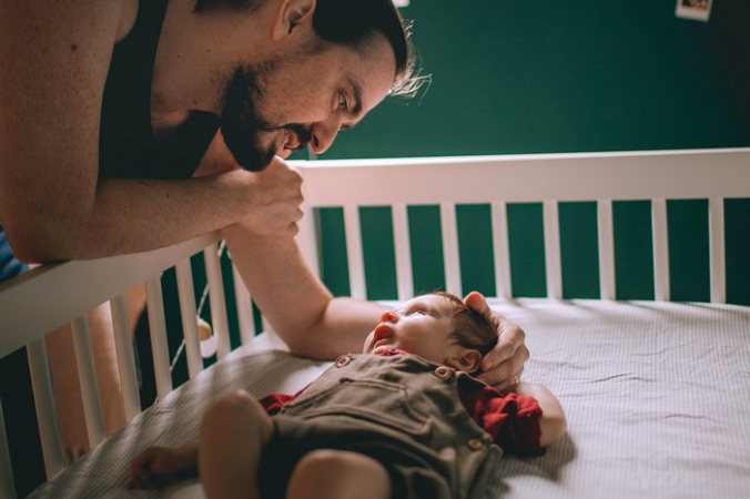 baby in the crib/unsplash.com/License Unsplash