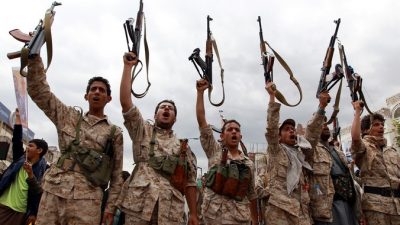 Повстанцы в Йемене. Фото: MOHAMMED HUWAIS/AFP/Getty Images