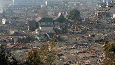 Последствия цунами. Фото:  Toshiharu Kato/Japanese Red Cross/IFRC via Getty Images