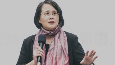 Гуо Цзюнь, руководитель филиала HK Epoch Times, выступая на конференции на Тайване в ноябре 2014 года, говорит, что как независимое СМИ, честно и правдиво сообщая, Epoch Times является единственным окном в настоящий Китай. (Чэнь Бо-Чоу / Великая Эпоха)