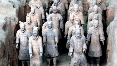 Терракотовые воины из гробницы Цинь Ши Хуана, первого императора Китая. Сиань, Китай. Фото: Wikimedia/CC BY-SA 3.0