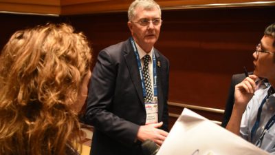 Филипп О'Коннелл, бывший президент Общества трансплантологов, на пресс-конференции в Гонконге 19 августа 2016 года. Фото: Sun Mingguo/Epoch Times