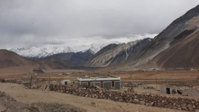 Деревня Юрго в Чушуле на востоке Ладакха, в 10 км от озера Понгонг Цо, где до февраля между Индией и Китаем происходило интенсивное противостояние. Фото предоставил Кунчок Станзин