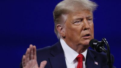 Бывший президент Дональд Трамп выступает на конференции консервативных политических действий, которая состоялась в отеле Hyatt Regency в Орландо, штат Флорида, 28 февраля 2021 г. Joe Raedle / Getty Images