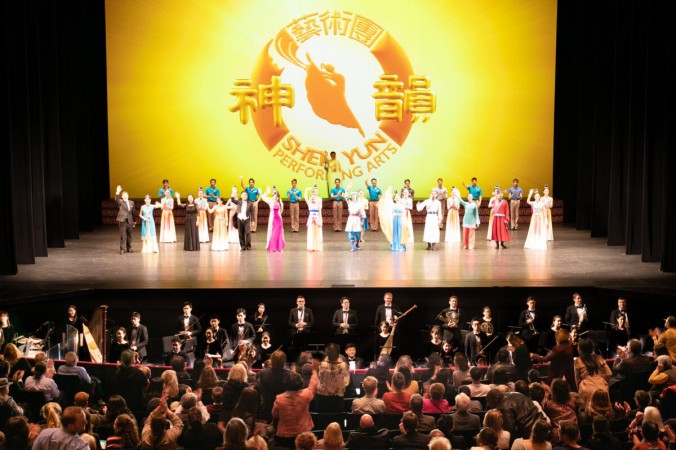 Shen Yun возвращается: гастроли-2021 Главное фото. Концерт Shen Yun Performing Arts в Линкольн-центре, Нью-Йорк, 11 марта 2020 г. (Эдвард Дай / The Epoch Times)