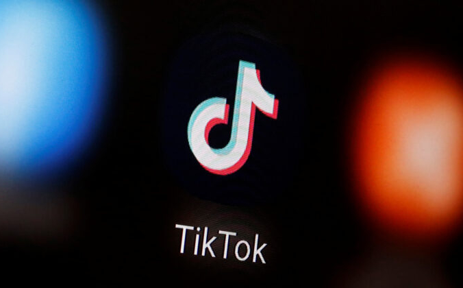 Логотип TikTok отображается на смартфоне на иллюстрации, сделанной 6 января 2020 г. Dado Ruvic / Reuters