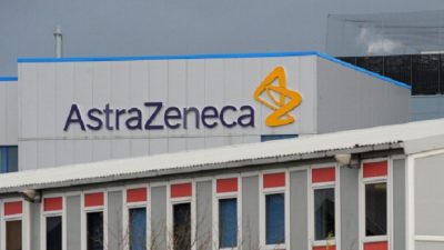 Завод фармацевтической англо-шведской группы AstraZeneca в Маклесфильде на северо-западе Англии (Photo : ANDREW YATES/AFP via Getty Images)