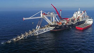 Судно работает на шельфе Балтийского моря на газопроводе «Северный поток — 2» из России в Германию 11 ноября 2018 г. (Bernd Wuestneck / dpa via AP)