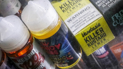 FDA запретило продажу 55000 ароматизированных электронных сигарет