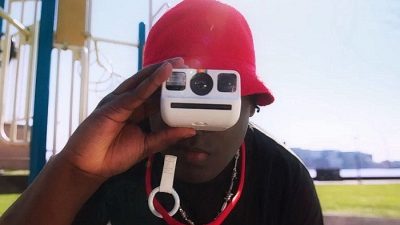 Попробуйте камеру Polaroid Go размером с пинту, и вы будете очарованы! (Изображение: Polaroid)