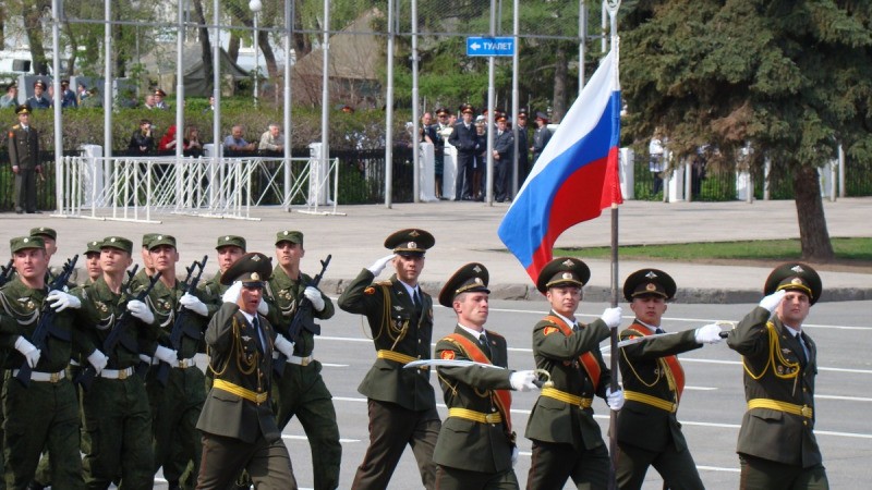 военные