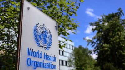 Вывеска Всемирной организации здравоохранения в Женеве, Швейцария, 24 апреля 2020 г. (Fabrice Coffrini / AFP via Getty Images)