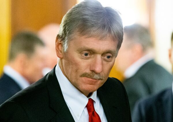 Официальный представитель Кремля Дмитрий Песков прибыл для участия в переговорах между президентом России Владимиром Путиным и президентом Беларуси Александром Лукашенко на «Розу Хутор» черноморского курорта Сочи, Россия, 7 февраля 2020 г.