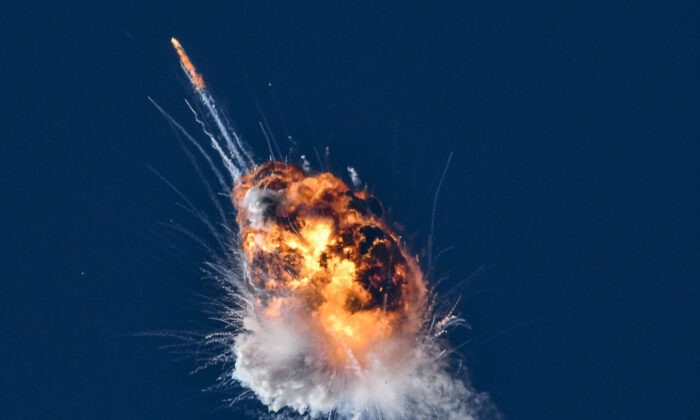 Ракета, запущенная Firefly Aerospace, последним участником нового космического сектора, взорвалась через несколько минут после взлёта с побережья центральной Калифорнии 2 сентября 2021 года.