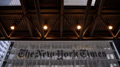 Здание газеты New York Times в Нью-Йорке, 31 августа 2021 г. Samira Bouaou / The Epoch Times