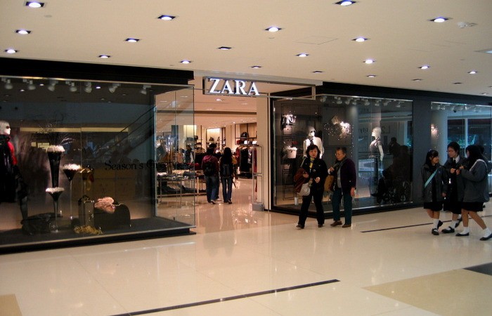 История бренда Zara