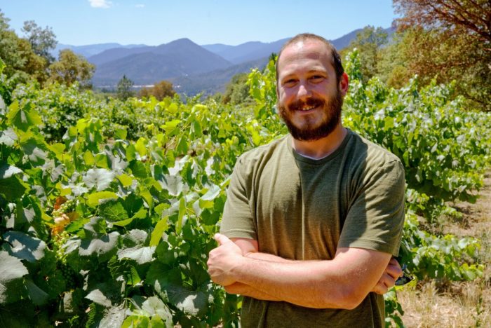 Винодел Стив Гранде на винодельне Wooldridge Creek Winery в южной части штата Орегон.