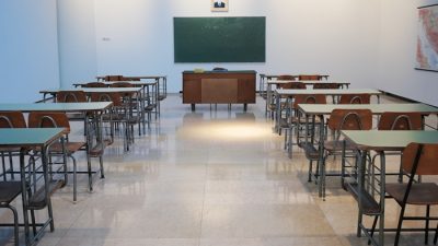 После стрельбы в Перми отменили учебные занятия во всём регионе