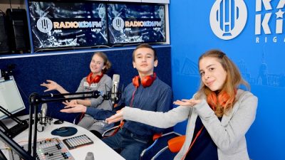 Одарённые дети в KIDSTV в Риге. Фото предоставлено Надеждой Бухаровой.
