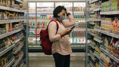 В продуктовом магазине