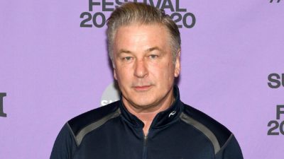 Исполнительный продюсер Алек Болдуин на премьере фильма «Чудовище» на кинофестивале Сандэнс 2020 года в театре Проспектор-сквер в Парк-Сити, штат Юта, 25 января 2020 г. (Jim Bennett / Getty Images)