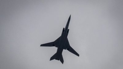 Российский стратегический бомбардировщик Ту-22М3 Backfire, 4 мая 2020 г. (Yuri Kadobnov/AFP via Getty Images)