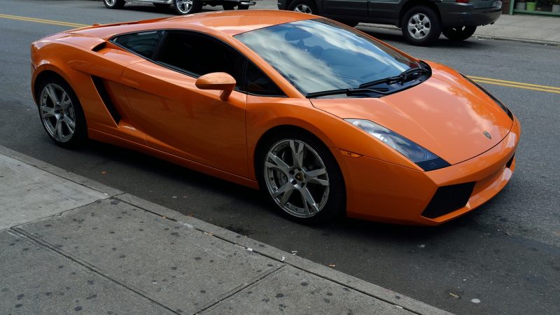 В России число элитных авто за последние пять лет возросло с 27000 до 97000 штук. pixabay.com/ArtisticOperations/СС0