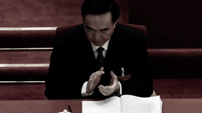 Чэнь Цюаньго, член Политбюро Коммунистической партии Китая и партийный секретарь Синьцзяна, в Пекине, 5 марта 2021 года. (Carlos Garcia Rawlins/Reuters)
