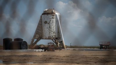 Ракета SpaceX Starhopper видна на стартовом комплексе. Фото: Loren Elliott/Getty Images