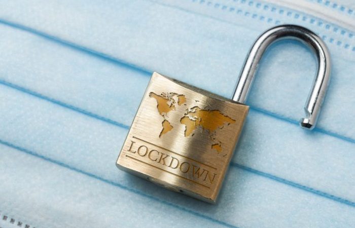 В апреле 2020 года около 3,9 млрд человек в более чем 90 странах находились под разными государственными ограничениями. Christian Storto via Dreamstime 