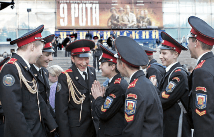  Российские военные курсанты. Фото: TATYANA MAKEYEVA/AFP via Getty Images