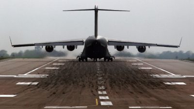 Транспортный самолёт C-17 Королевских ВВС Великобритании (Фото: Matt Cardy / Getty Images)  
