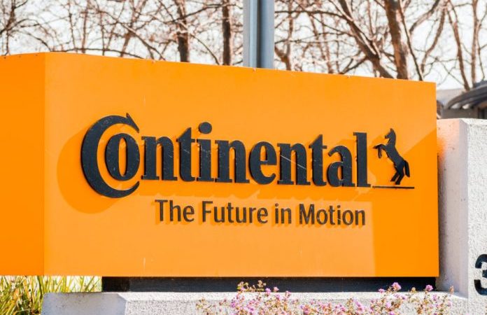 Немецкая автомобилестроительная компания Continental находится под давлением Пекина, требующего прекратить использование деталей из Литвы. (Image: Andreistanescu via Dreamstime)
