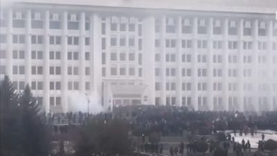 Митинги в Казахстане. Скриншот/youtube
