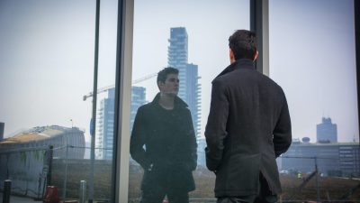 Наша осанка — это суммарное выражение привычек, мыслей, чувств и активности — или их отсутствие. Это также отражает то, как мы видим себя. Фото: ArtOfPhotos/Shutterstock