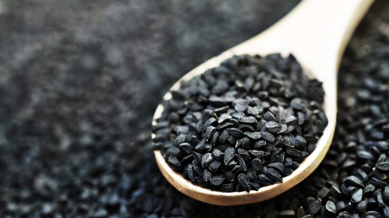 Семена чёрного тмина (nigella sativa или чернушка посевная). (Фото: Ulada) 