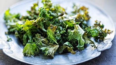Основа этого рецепта — капуста, соль и масло. Оттуда вкусовые комбинации почти бесконечны. Фото: Bartosz Luczak/Shutterstock