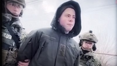 Задержание Артемия Рябчука. Скриншот/youtube