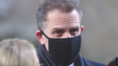 Хантер Байден присутствует на инаугурации своего отца Джо Байдена в качестве 46-го президента Соединённых Штатов в Капитолии США в Вашингтоне 20 января 2021 года. Фото: Jonathan Ernst/Pool/Reuters