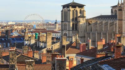 Старый город Лион. Sander van der Werf/Shutterstock 