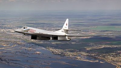 Российский 	сверхзвуковой стратегический бомбардировщик-ракетоносец самолёт Ту-160М. Фото: commons. wikipedia.org