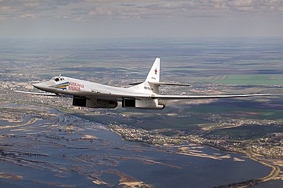 Российский Ту-160М стал первым в мире самолётом с ракетами обратного старта Российский сверхзвуковой стратегический бомбардировщик-ракетоносец самолёт Ту-160М. Фото: commons. wikipedia.org
